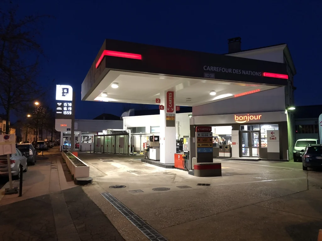 Une station de service rénovée